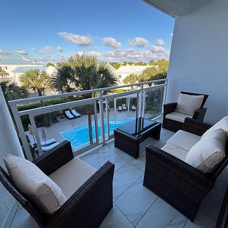 Grace Bay Suites Exterior photo
